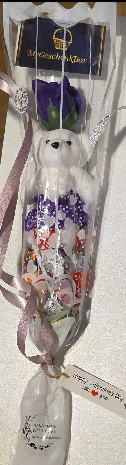 Combo Encantado: Rosa Perfumada, Ursinho de Peluche e Mimo Doce (unidade)